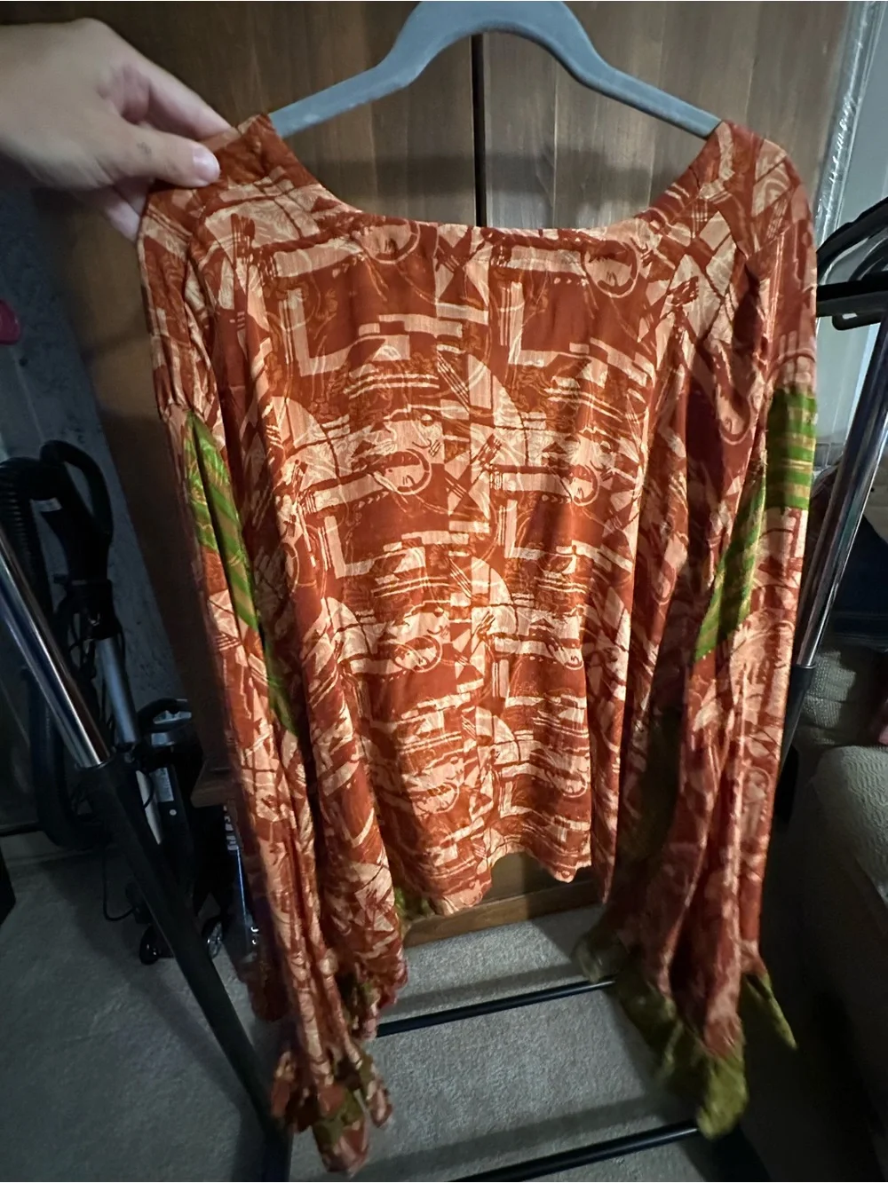 Kantha Bae Drawstring Ruched V-Neck Women's Top in Rust and Olive - Picture 3 of 4